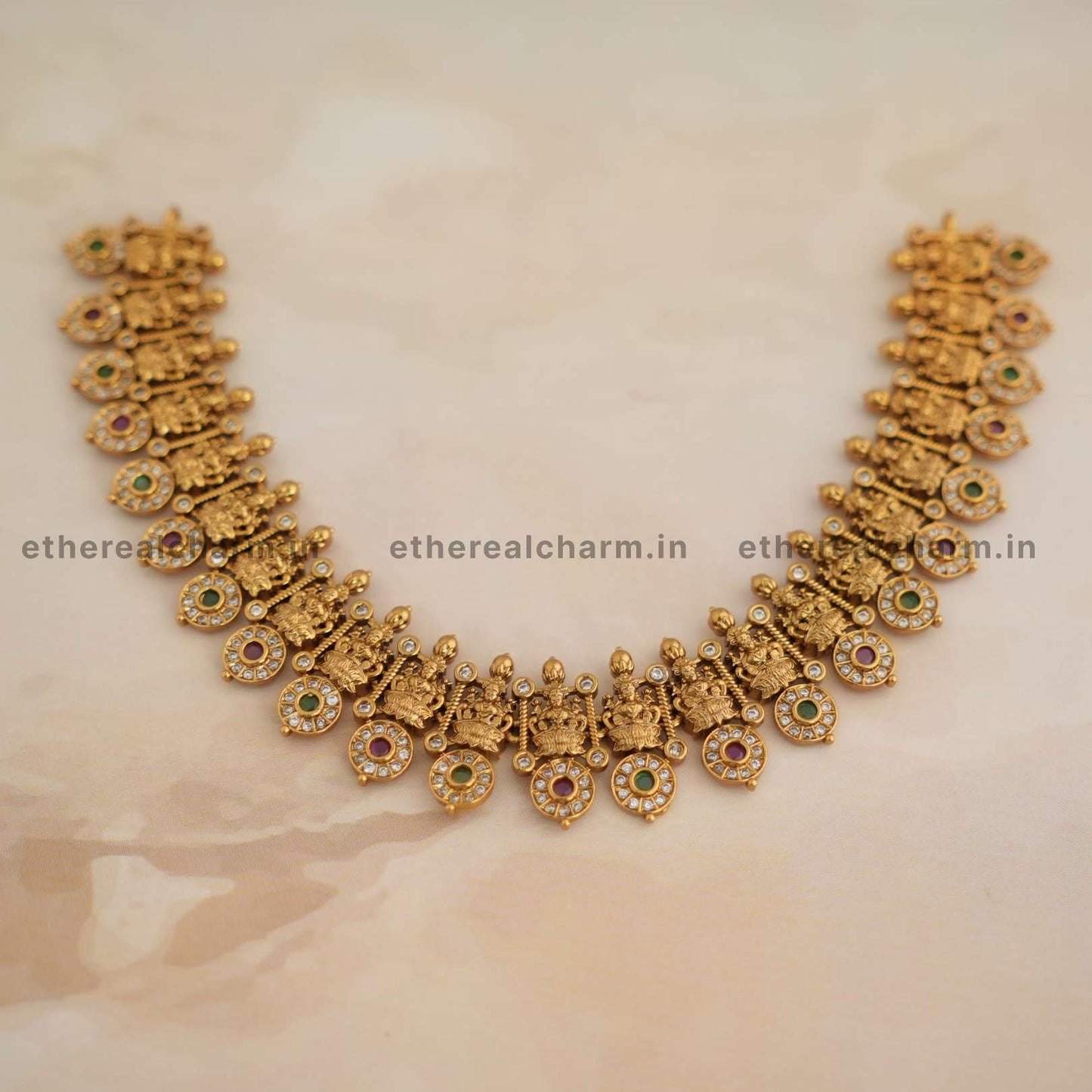Opulent Heritage: Bottumala Necklace Set