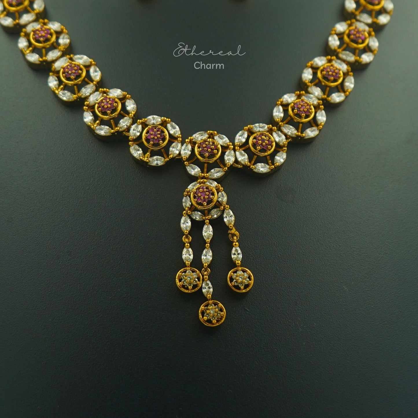 Victorian-Style Necklace Set with Floral Emerald