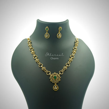 Victorian Elegant Necklace Set