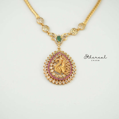 Traditional Gold Necklace with Beaded Detailing