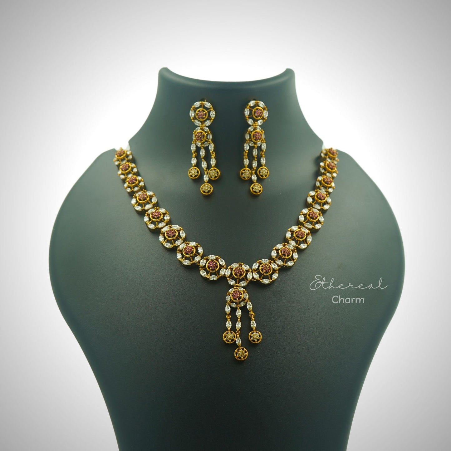 Victorian-Style Necklace Set with Floral Emerald