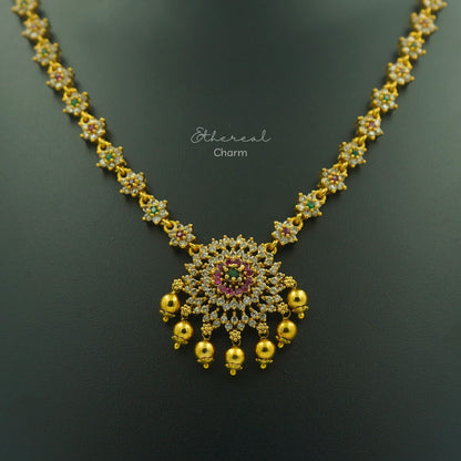 Elegant Floral Necklace Set