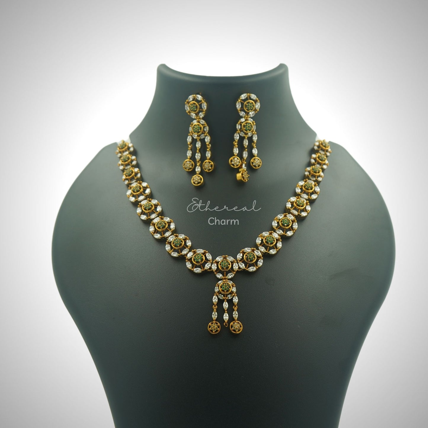 Victorian-Style Necklace Set with Floral Emerald