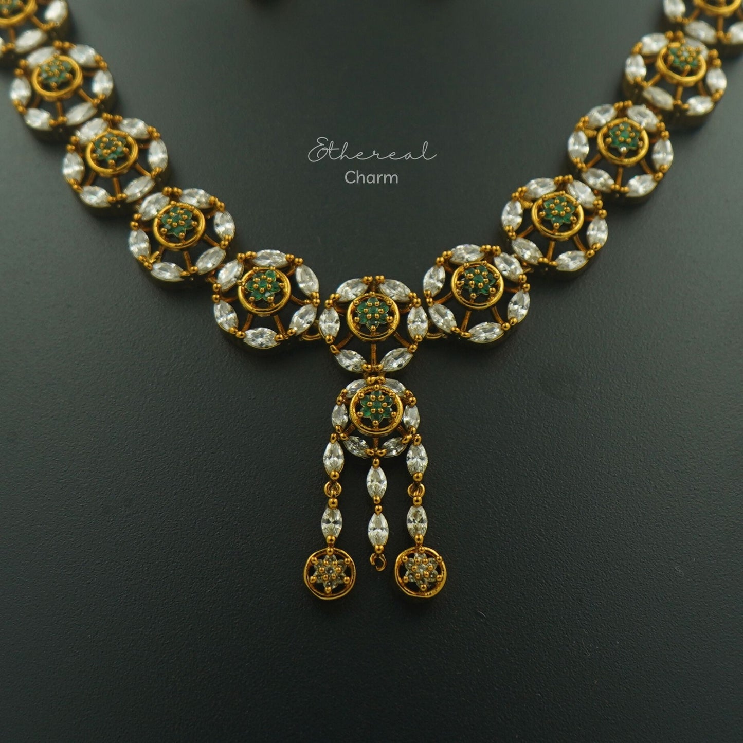 Victorian-Style Necklace Set with Floral Emerald