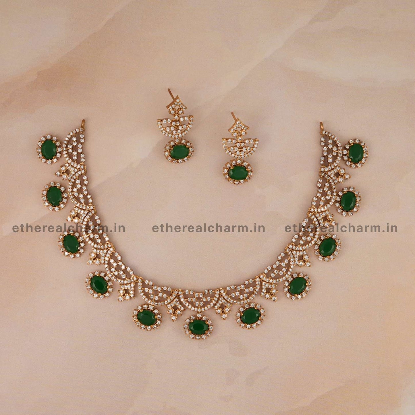Ornate Gold Necklace Set with Shimmering Stones