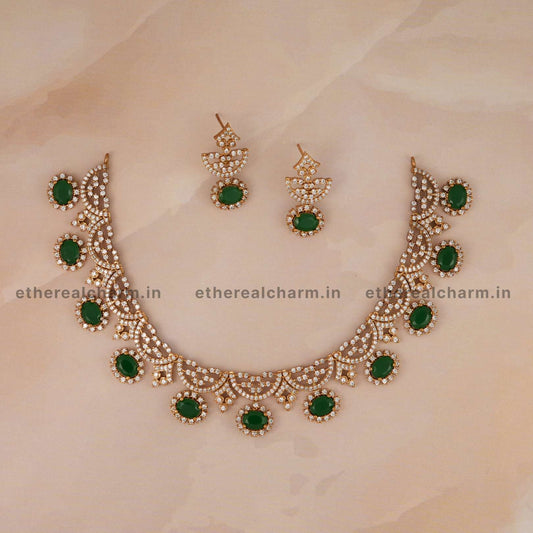 Ornate Gold Necklace Set with Shimmering Stones