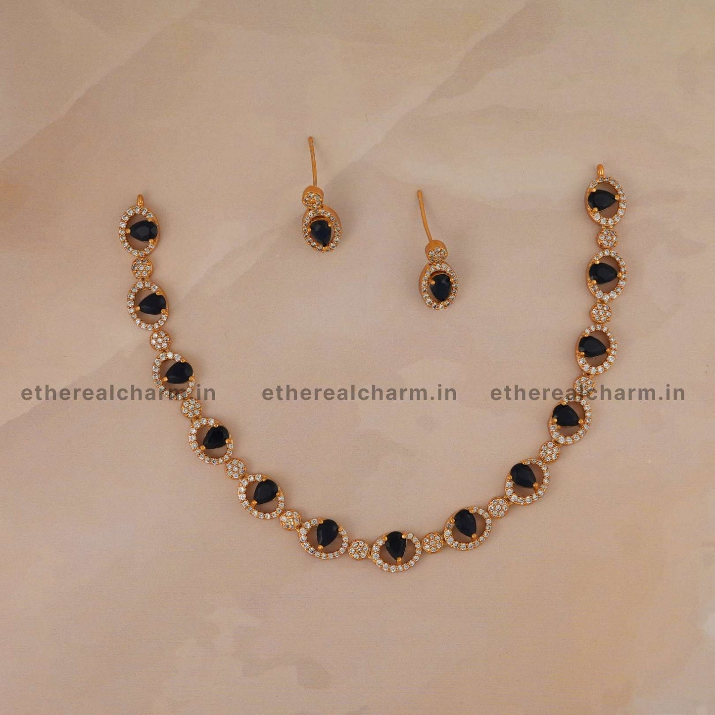 Sophisticated Gold Necklace Set