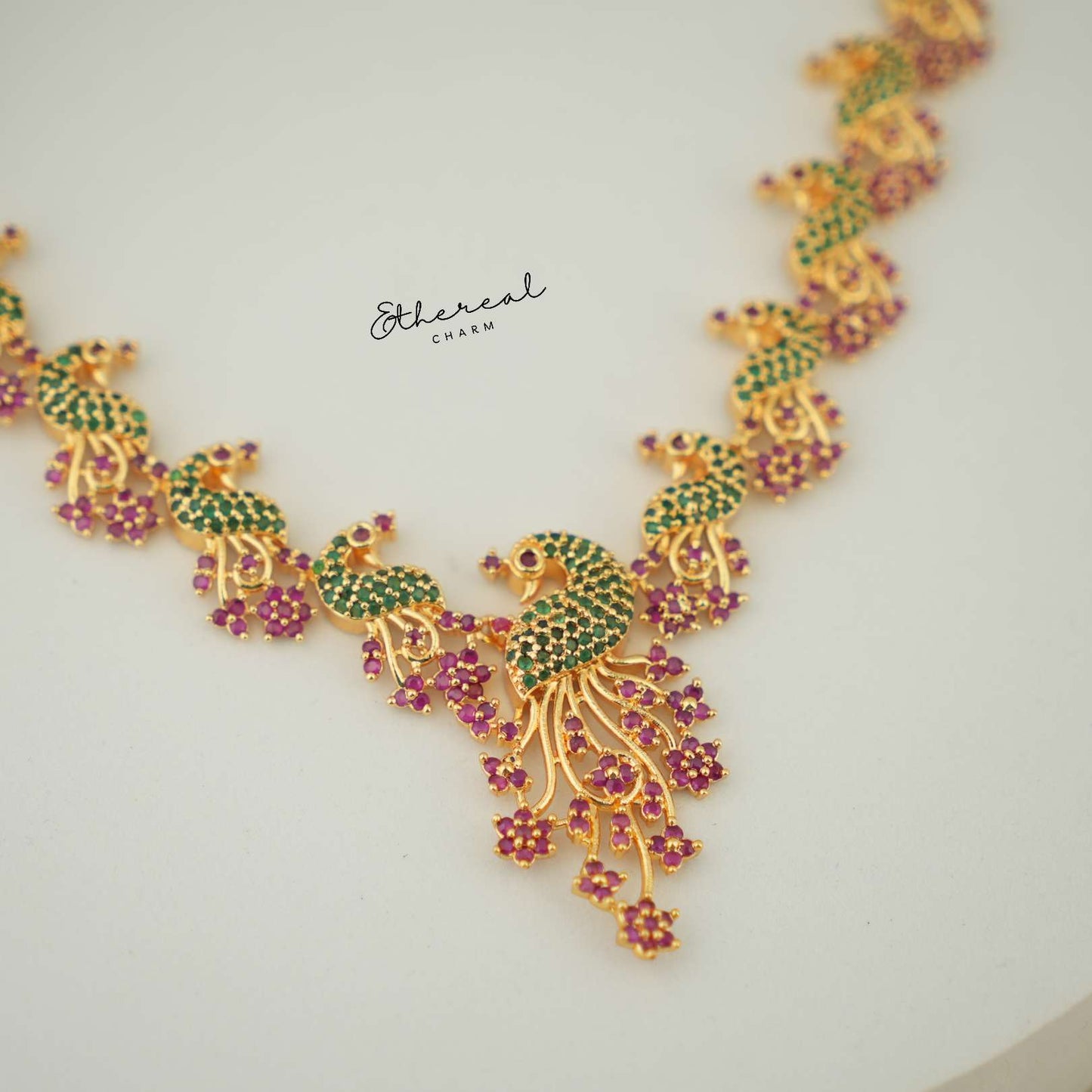 Peacock Symphony: Enchanting Necklace Set with Vibrant Colors